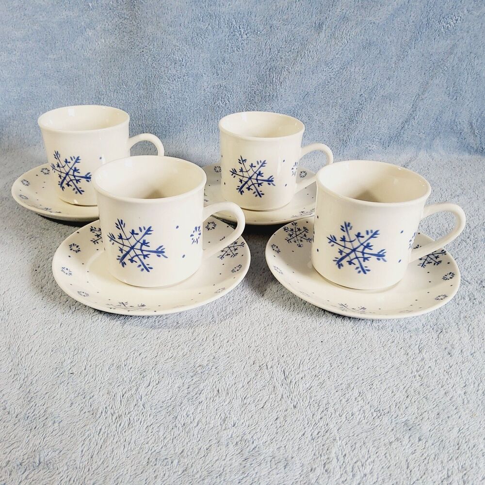 4 Gibson Everyday Snow Festival Dinnerware Cup & Saucers Blue White Snowflake